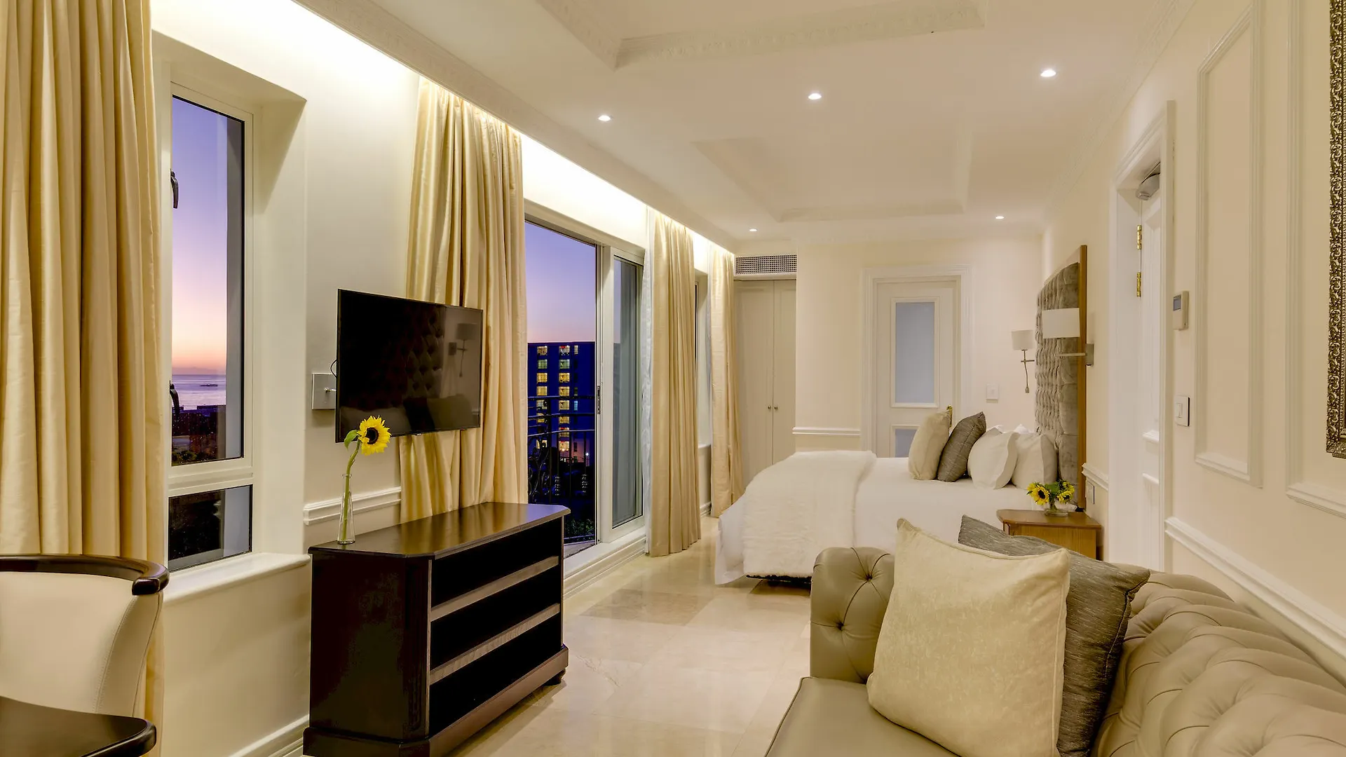 Versailles Luxury Apartments And Suites Cape Town