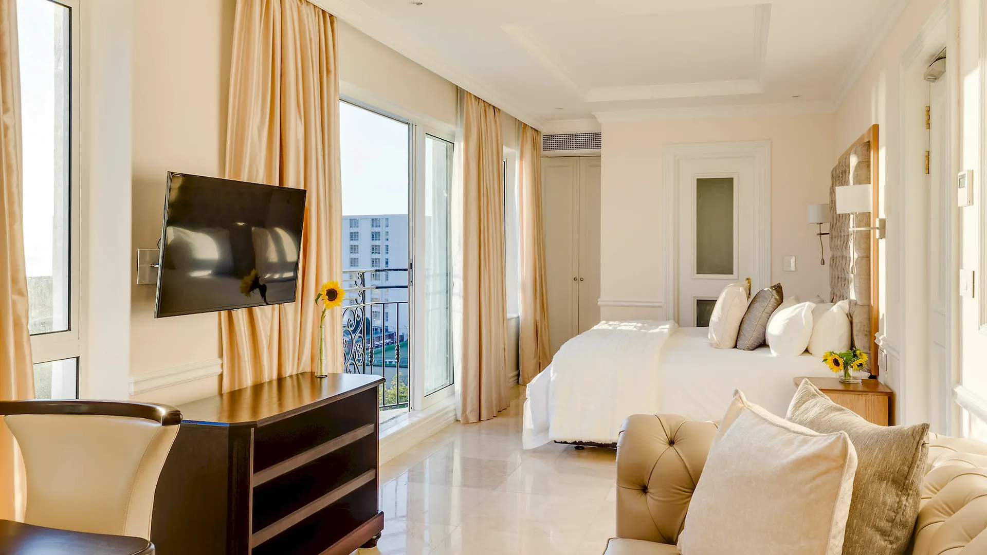 Versailles Luxury Apartments And Suites Cape Town