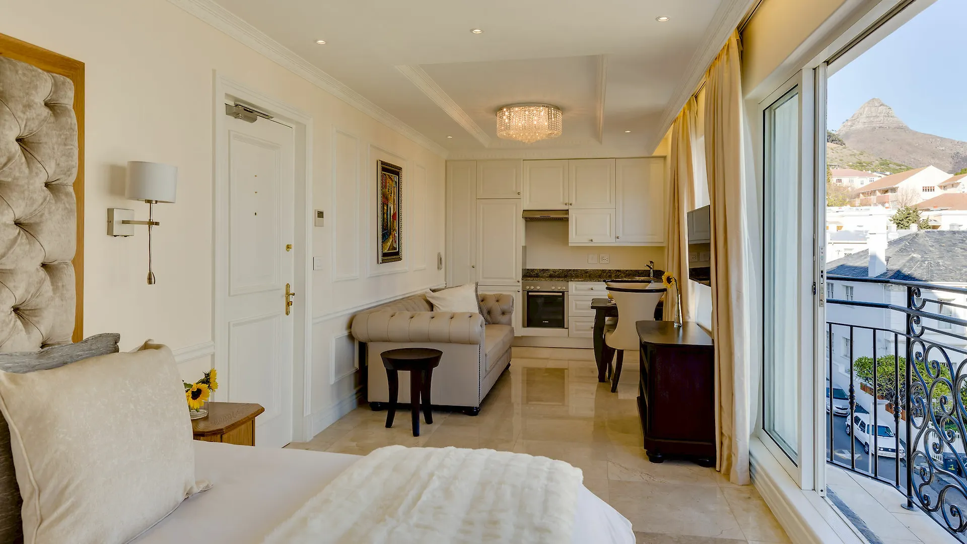 Versailles Luxury Apartments And Suites Cape Town