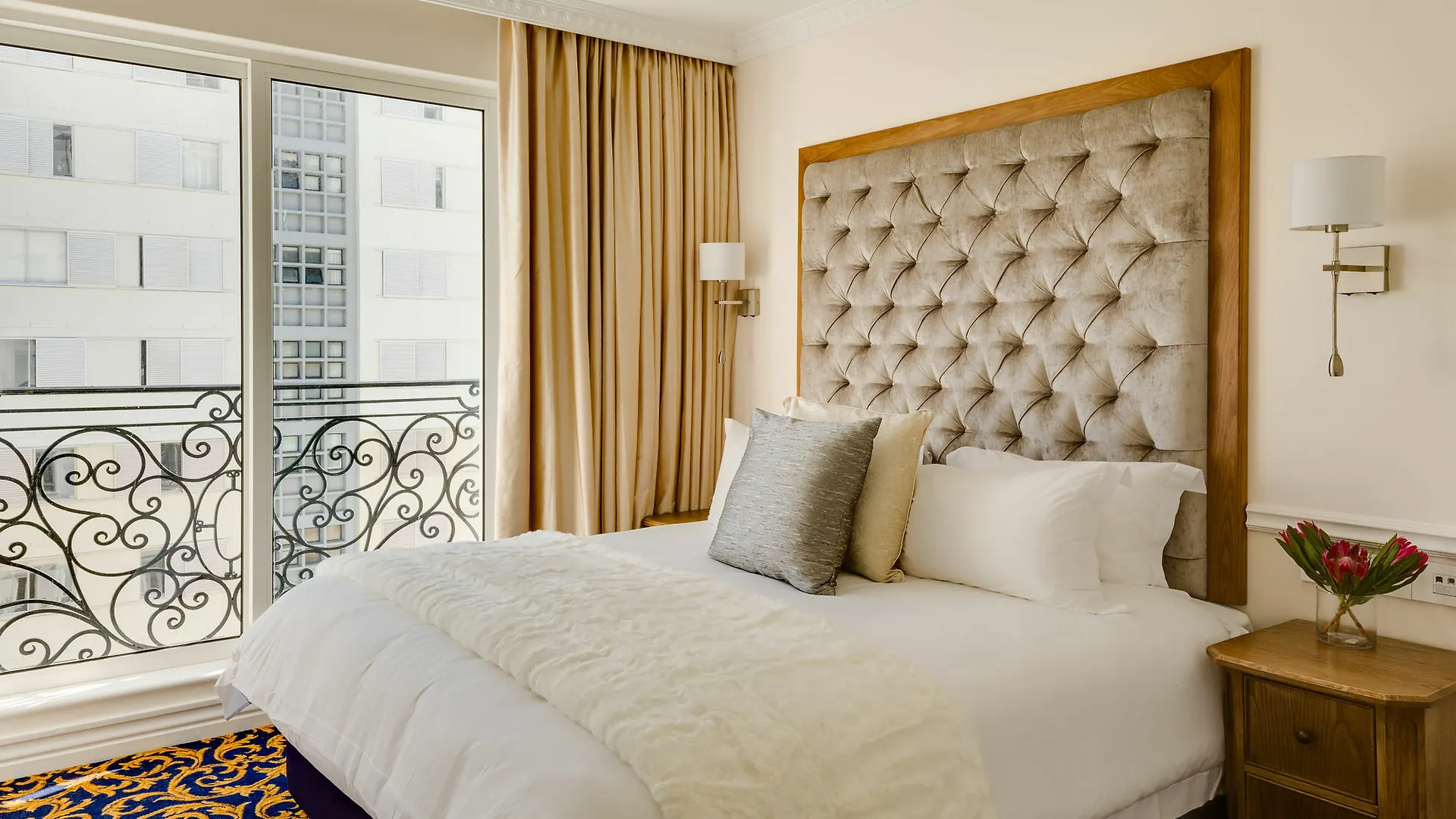 Versailles Luxury Apartments And Suites Cape Town